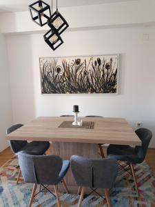 Tangerine Dream Apartment