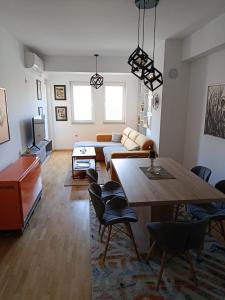 Tangerine Dream Apartment