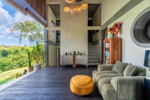 Riverside 2BR Villa with Rice Field Views