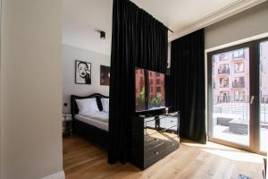 Granaria Old Town by Alqueen Apartments