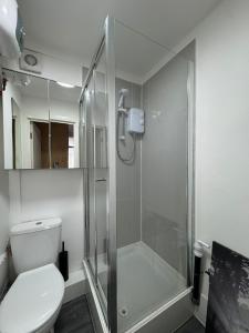 Spacious Studio In Golders Green Estate 1