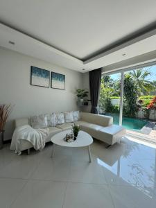 Relaxing 2BR Pool Villa I Smart TV I Fast Internet