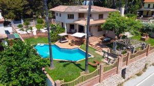 Villa El Faro by Hello Homes Sitges - 4hvězdičkové hotely ve městě Vilanova i la Geltrú