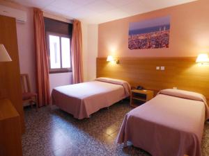 Twin Room room in Cuatro Naciones