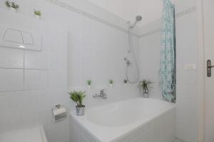 FORTE DEI MARMI - 500m to the sea