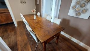 Maisons de vacances Grand gite familial 5 chambres a Ally, dans le Cantal a cote de Salers : photos des chambres