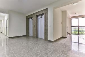 Bar- Apartment Prestige