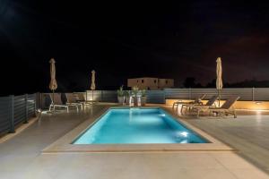 Moderne Villa in Brodarica mit Meerblick & Pool - bei Šibenik