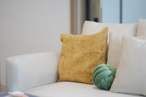 Keyrock Golf Gate - Damac Hills Apartment with Pool, Gym & Free Parking