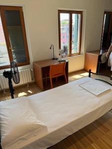 Twin Room with Bathroom