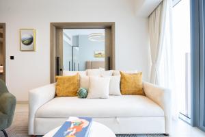 Keyrock Golf Gate - Damac Hills Apartment with Pool, Gym & Free Parking