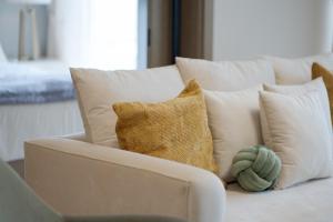 Keyrock Golf Gate - Damac Hills Apartment with Pool, Gym & Free Parking