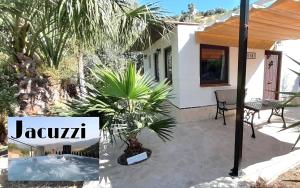 Private chalet MI DUSHI with OPTIONAL private jacuzzi