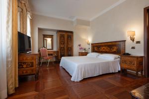 Standard Double Room room in Mercure Parma Stendhal