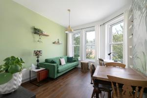 Gorgeous 2 Bed Apartment in North London