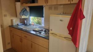 Mobil home 4 personnes sur camping 3 étoiles à 150m de la plage