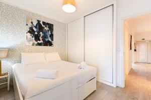 Charming Garden Apartment by Sé Apartamentos