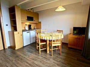 Studio cabine au calme, balcon, non-fumeur, 4 pers. - FR-1-340-153