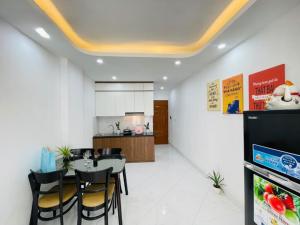 Phòng xinh xắn, có ban công ở Khương Đình, nghỉ ngắn ngày, làm việc thoải mái