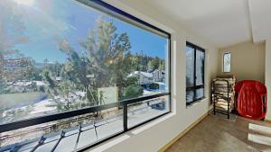 Retro 3 Bed 3 Bath Condo with Mountain View!
