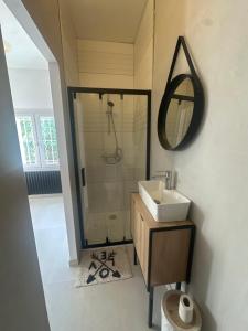 Maisons d'hotes Studio independant avec parking : photos des chambres