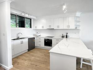 Beach Lodges Premium