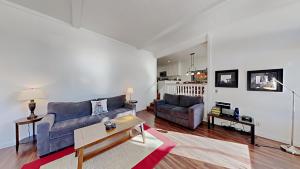 Spacious 2 Bedroom Home with Pool