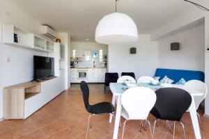 Apartment in Malinska - Insel Krk 43300