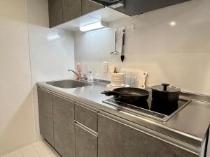 御徒町クリスタル b