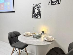 御徒町クリスタル b