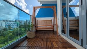 Luxury 3BR Apartment with Infinity Pool, Balcony n Gym