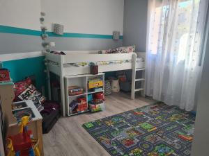 Maisons de vacances family home between land and sea with pool : photos des chambres