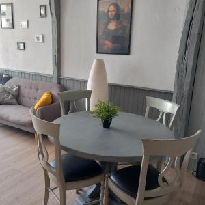 Le sourire de Mona Lisa 2 étoiles 100m du château