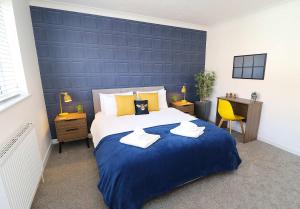 Lancaster 2 Bedroom House - Driveway Parking