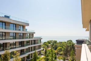 Luxury Ap Blanka - Pool & Panorama in Azur