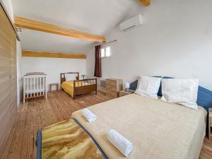 Appartements Maison spacieuse, piscine parking prive & jardin : photos des chambres