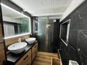 Maisons de vacances Maison charme a Mauleon avec jardin prive : photos des chambres