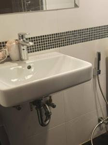 Comfortable 1-Bedroom Near Nimman #B402