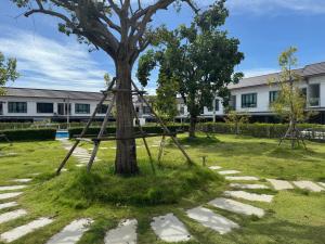 Enjoy The Happy Villa-Three Bedroom