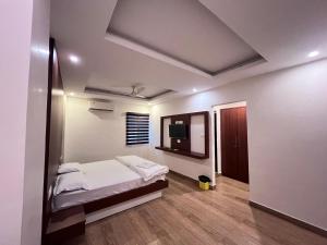 FARIS ROOMs
