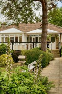 One-Bedroom House room in Bath Boating Station