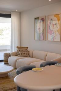 Stylish 3-Bedroom Apartment in Azahar de Estepona