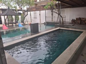 Queen Villa Jimbaran by Novita