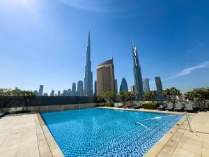 Chic 1BR in Downtown Dubai-Direct access to Dubai Mall - 4hvězdičkové hotely ve městě Dubaj