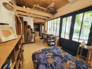 Maisons de vacances Large Artist-s House in Provence : photos des chambres