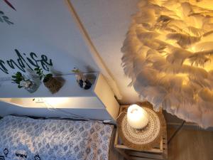 Renovated two rooms with natural light - Guwoldong