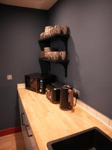 Spacious Cardiff Apartment for Large Groups!