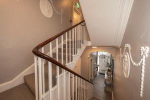 The Ivy House On Clarendon