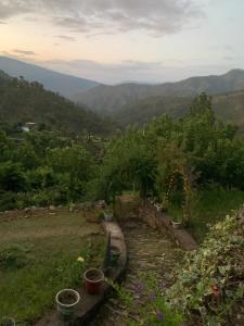 Shivoham Cottage near Dhokane Waterfall