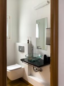 The Maverick 2bed apt in central athens